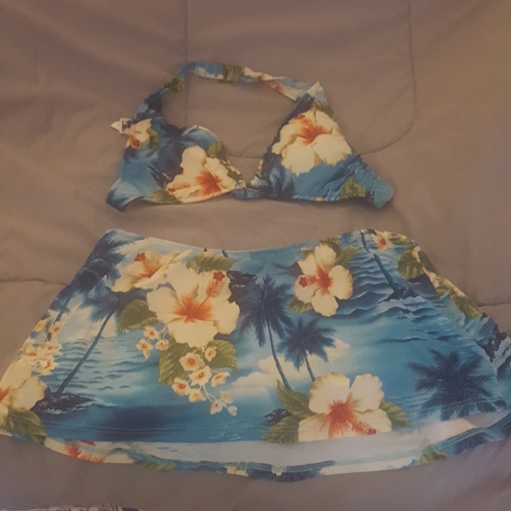 2 piece bathing suit